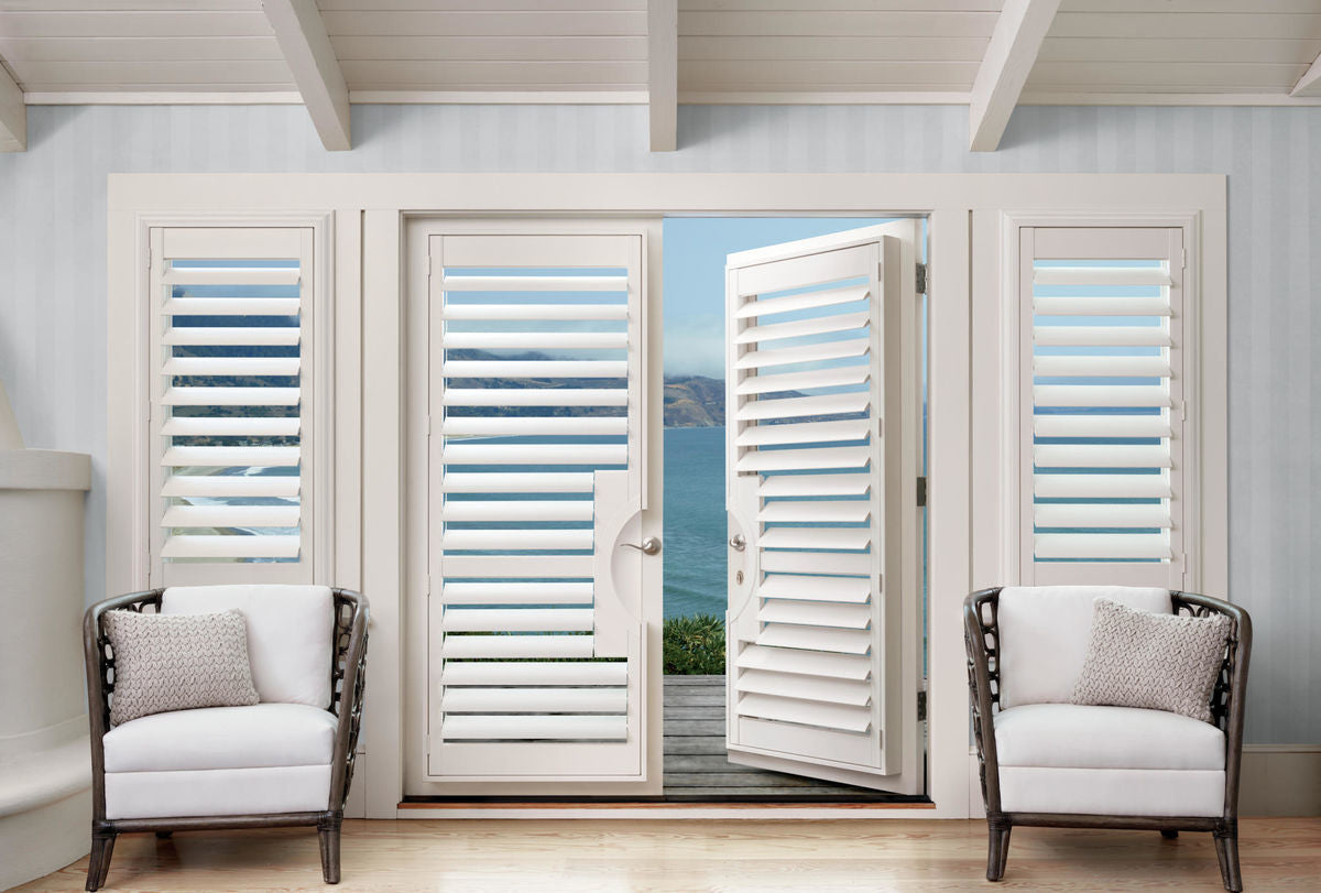 B&M Faux Wood Shutters - Faux Wood & Moisture-Resistant, Adjustable Louvers, Noise Reduction, Perfect for Kitchens, Bathrooms and sun-filled areas